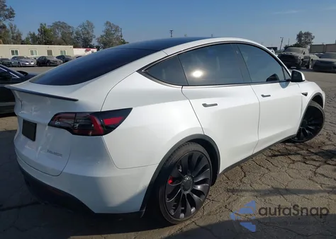 2022 Tesla Model Y Performance Dual Motor All-Wheel Drive from USA, damaged, VIN 7SAYGDEF7NF407652